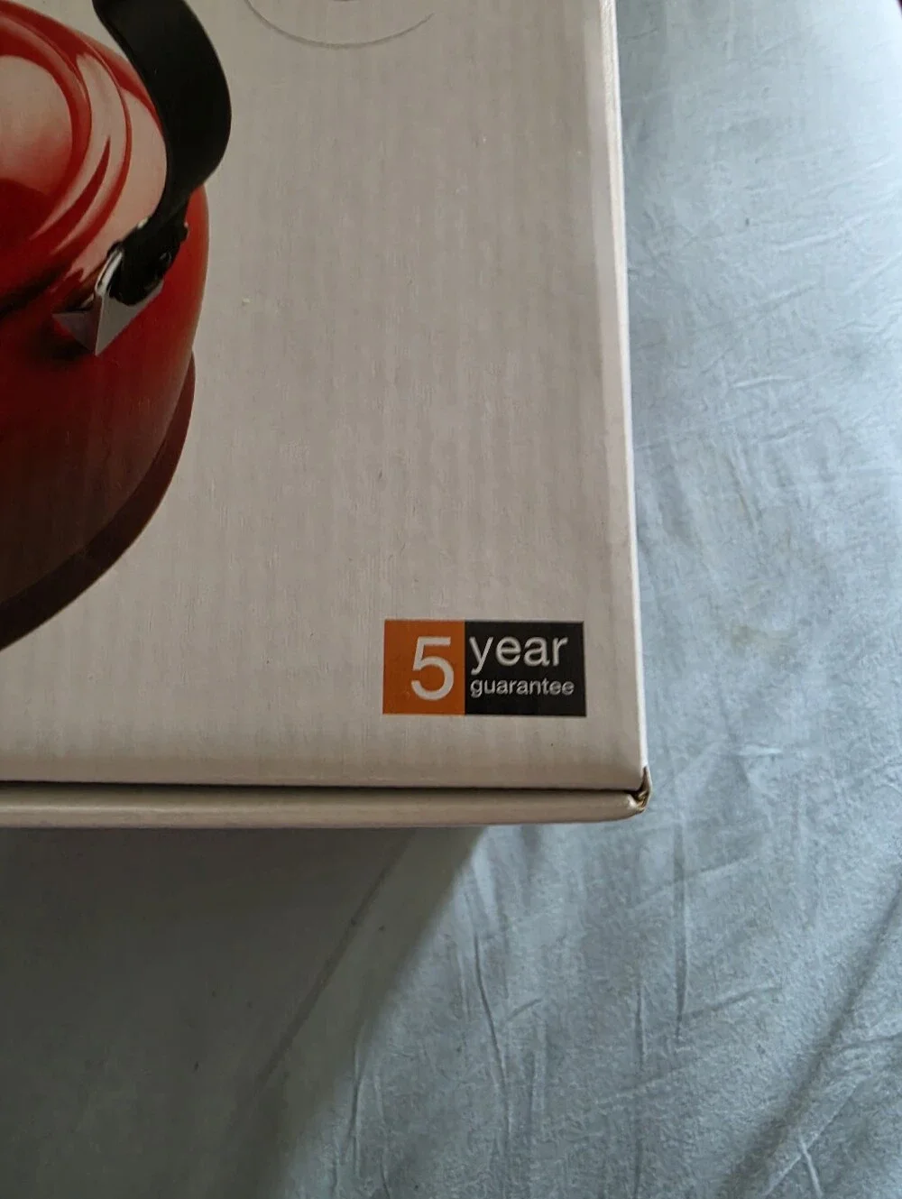 Le Creuset FIRE! NIB! 1.25QT(1.1L) Demi Kettle w/Gold Knob in Chambray. R2S!